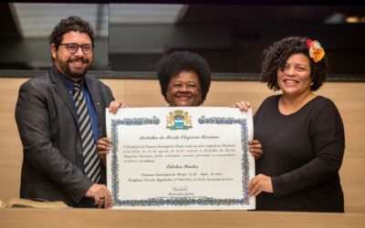 Câmara homenageia Ediclea Santos com Medalha Olegária Mariano