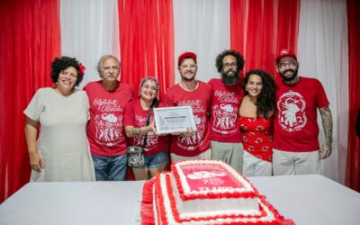 Dani Portela e Rosa Amorim entregam voto de aplauso para o Elefante de Olinda
