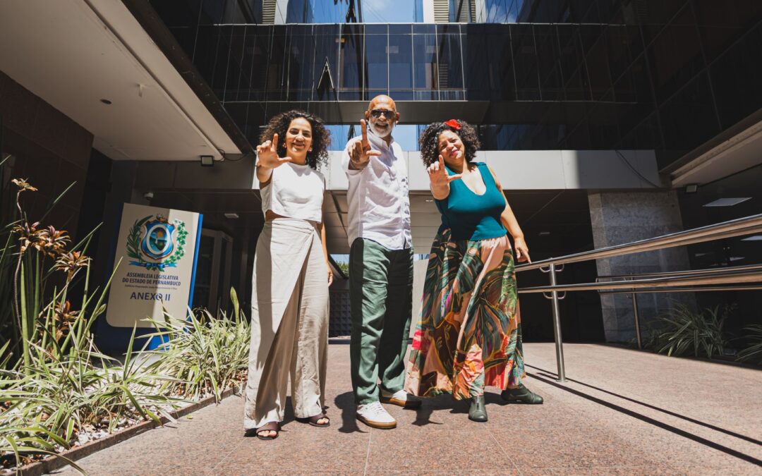 Dani Portela e Rosa Amorim realizam oficina sobre gestão das políticas culturais